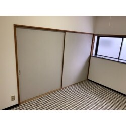 踏み心地がやわらかいので、お子様やご年配の方のお部屋にもオススメです。
お部屋の雰囲気がすっかり変わりました！