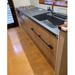 美しさ、使いやすさ、丈夫さを兼ね備えたキッチン