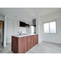 シンプルで開放的なキッチンになりました!