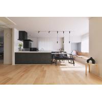 想い出の柱とヌックでくつろぐ家に