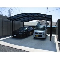 暑い日差しからも愛車を守るカーポート