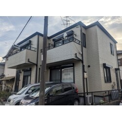 外装：水性シリコン樹脂塗料