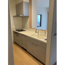 グレーでまとめた自分好みのキッチン