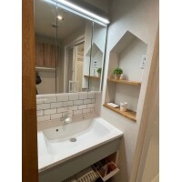 ニッチがかわいい洗面室