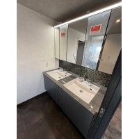 スタイリッシュな2連洗面台