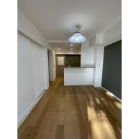 アースカラーを中心にまとめた心地よい空間へ