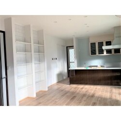 ＬＤＫは床と壁紙を張り替えるなど、必要箇所のみリフォームして、お好みの部屋の雰囲気にしました。