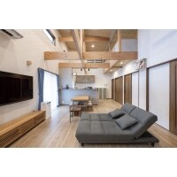 【新築】浴室から見える坪庭やロフトなど、こだわりの平屋