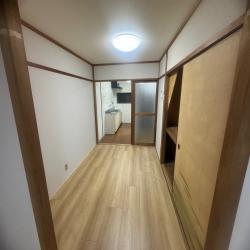 築60年以上のお住まいで空き家になっていたため今回リフォームをご相談頂き、水廻り4点の入替えや和室床をフローリングにして洋室に改修などのリフォーム工事をしました。