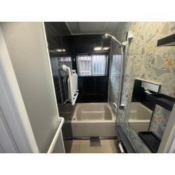 浴室全体をまるごと保温材で包み込む断熱構造で、冬場に冷え込む浴室も温かく快適になりました。