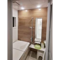 タイル張りの浴室・洗面室・トイレのリフォームをしました。洗面室は内窓を取付けて寒さ対策で温かいお風呂へ。