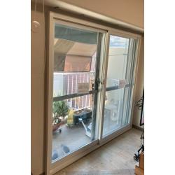 マンション9階の掃き出し窓2カ所に内窓を取付けしました。