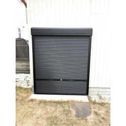 トステム　リフォームシャッター　３方枠納まり　手動標準タイプ　W1686×H1892