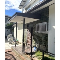 玄関庇をリフォーム