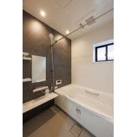 Works02|シックで落ち着いたカラートーンのシステムバス