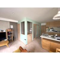 壁穴修繕に伴うクロス張替工事