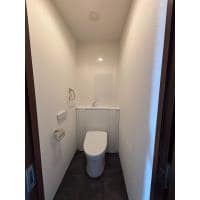 目隠しキャビネット収納ですっきり広々トイレ空間