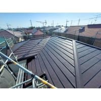 雨漏り発生…古くなったスレート屋根をカバー工法でリフォーム!