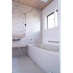 浴室リフォーム　木のぬくもりを感じられる寛ぎ空間へ