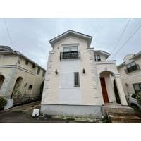 色はそのままに、新築のような美しさへ。洋風住宅の外壁を再生!