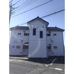 外壁塗装】外壁：窯業系サイディング　塗料メーカー：アステックペイント　使用塗料：スーパーラジカルシリコンGH
【屋根塗装】屋根：折板屋根　塗料メーカー：アステックペイント　使用塗料：シリコンフレックスJY
【付帯塗装】破風板・軒天・雨樋・雨戸、戸袋・水切り塗装【シーリング工事】縦目地打ち替え・冊子まわり増し打ち工事