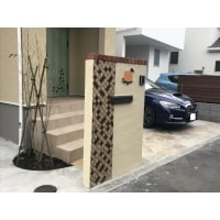 【新築】流行のコラベルタイルを使った暖かみのある外構工事