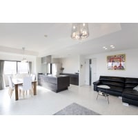 ホワイト系モノトーン