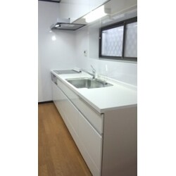 収納が多いシステムキッチンに！