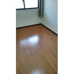 廊下の床材と違和感のない感じに仕上がって、お客様にもご満足いただけました。
