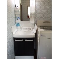 クロスに凝った洗面所リフォーム