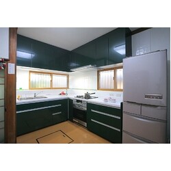 新しいキッチンは大型オーブン付き♪