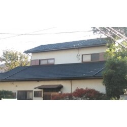 雨漏りの発生しておりました屋根を葺き替え、解消致しました。