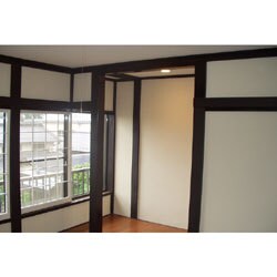 柱を利用した和風洋室