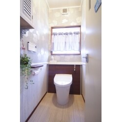 明るいトイレになりました。