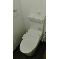 トイレ機器は、ご希望のPanasonic ｱﾗｳｰﾉV ﾘﾄｲﾚを採用、内装もすべてあたらしくリフレッシュ！