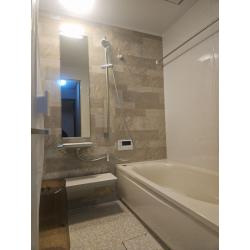 築28年の浴室、洗面、トイレをリフォームいたしました。