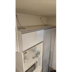 家具固定チェーンを取付けました。