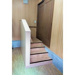 段差解消で安全で快適な出入り。