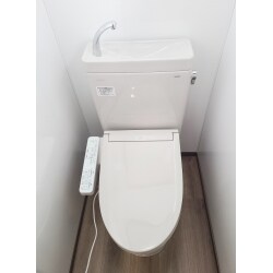 フチなし形状でお掃除カンタン、キレイが長持ちする便器
