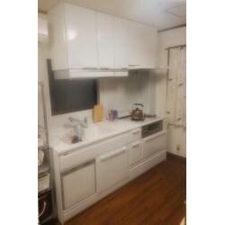 手すり設置で安全な階段と心地いいキッチン