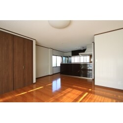３部屋をひとつのＬＤＫにし、開放的な空間を実現。