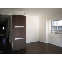 新築マンションの2部屋を広い1部屋に!