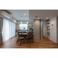 ゆるやかにつながる小上がり畳のある家