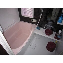 段差をなくして安全で断熱効率の良いエコな浴室に変りました