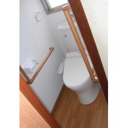 足腰が悪い方が使いやすいトイレにするリフォーム