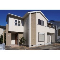 ４LDKの中古戸建住宅の内装・外装をリフォームし、新築のように蘇らせました。