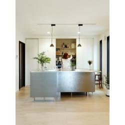 675.最大限にシンプルなCUBE型キッチン