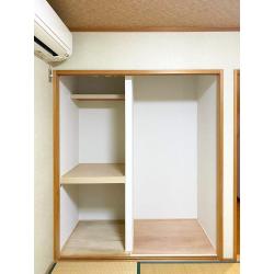 693.押入れから仏間へ