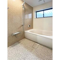 予算を気にされていたため、極力シンプルな商品をご提案。細部までこだわった自分好みの空間になりました。