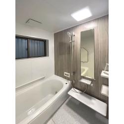 なかなか落ちずに悩んでいた汚れもなくなり、きれいなくつろげるお風呂に。
